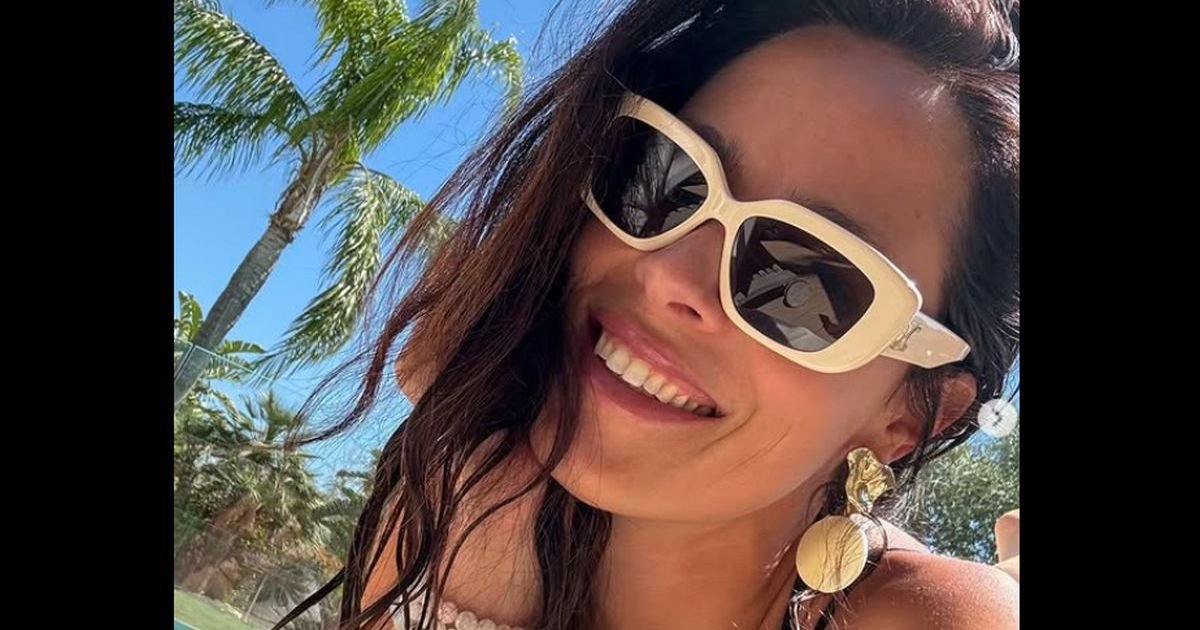 Ana u bikiniju i miniću prizvala leto: Bivša teniserka nabacila ten - nakon razvoda uživa punim plućima