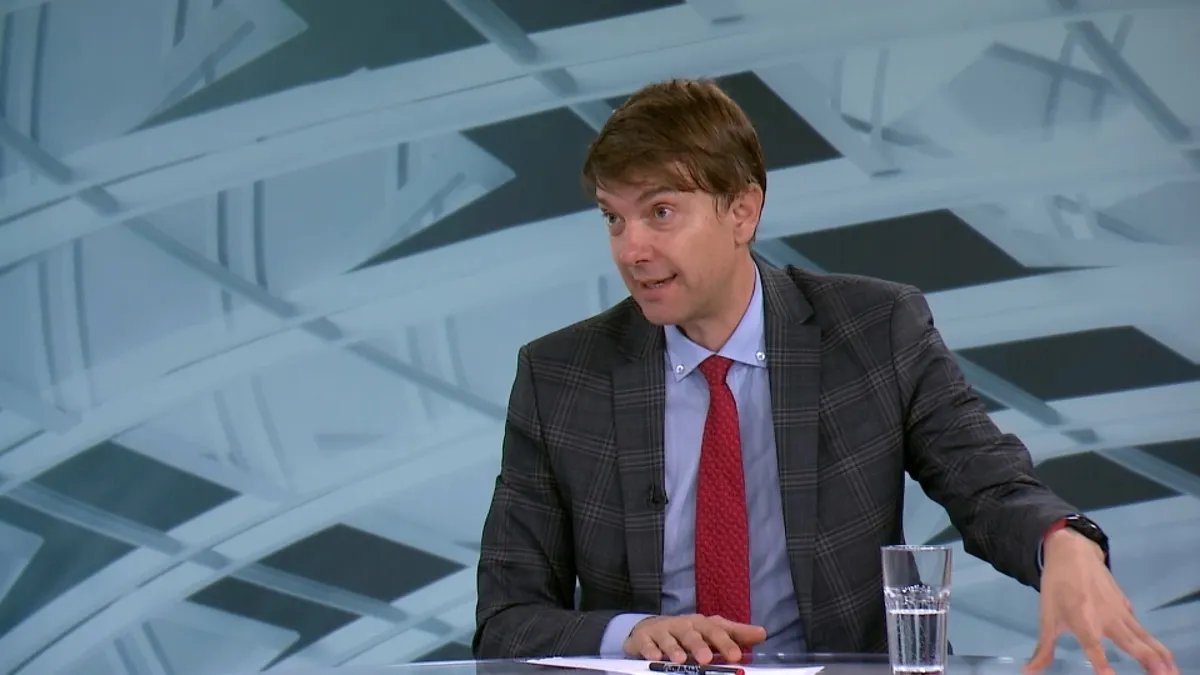 Jovanović: Tajkunizacija javnog prevoza, profitabilne i duge linije se oduzimaju od GSP-a