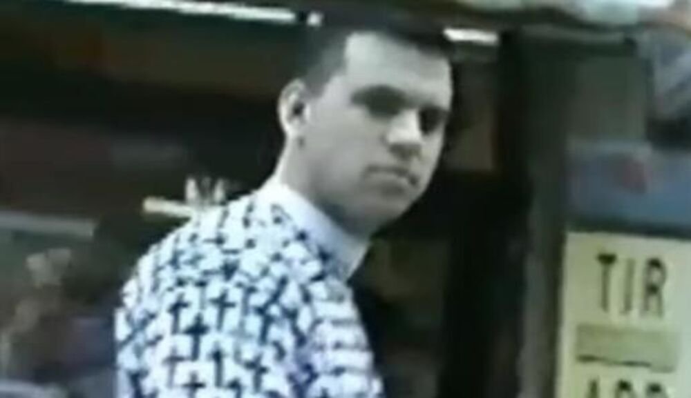 "DOK ONI BILDUJU, JA VEŽBAM U STRELJANI" On je bio jedan od NAJŽEŠĆIH MOMAKA 90-ih, a da se NIKADA NIJE NI POTUKAO!