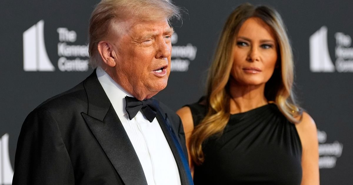 RAT U ETRU Tramp brani suprugu Melaniju: "Džimija Kimela bi trebalo odmah da otpuste"