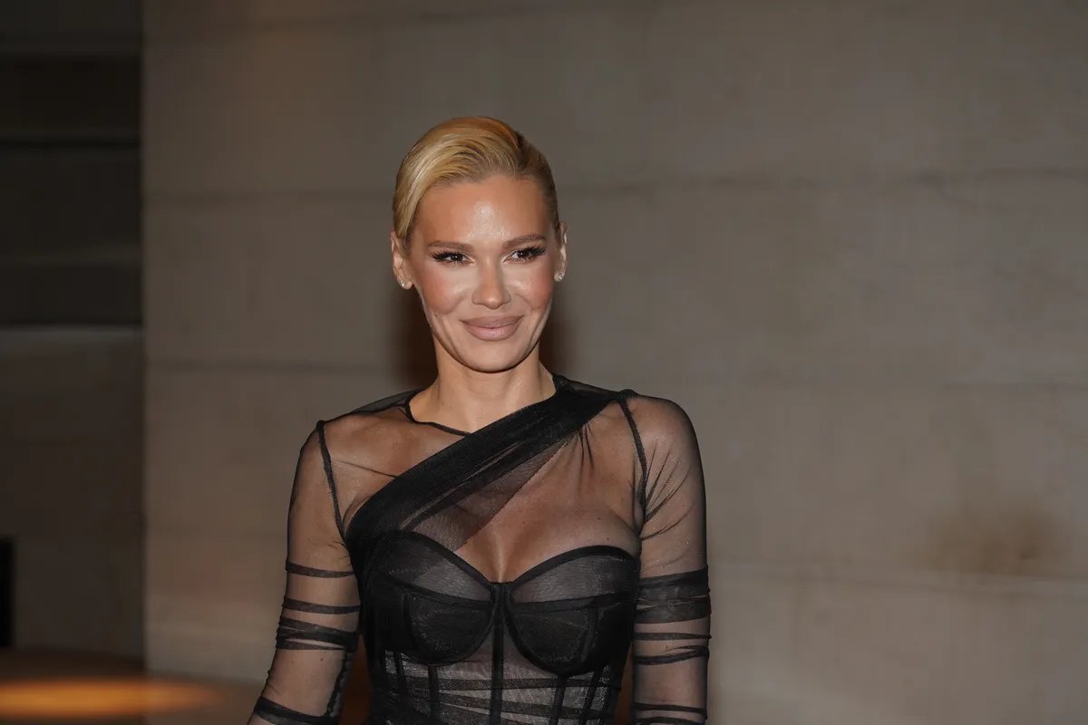 "Da se ona pitala, pevala bih u crkvenom horu": Nataša Bekvalac nasmejala do suza komentarom o mami Miri