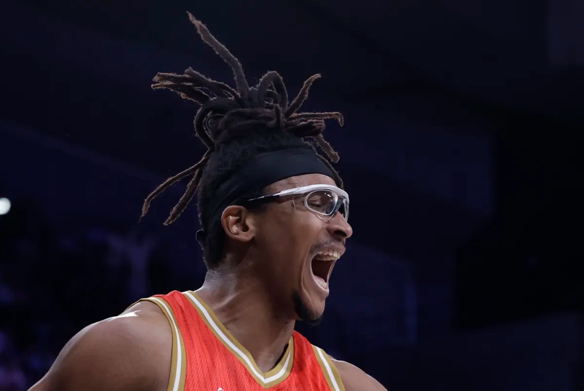 Monekeov žestok odgovor "luzerima" na kritike: "Zabole me... To treba da bude uvreda?"