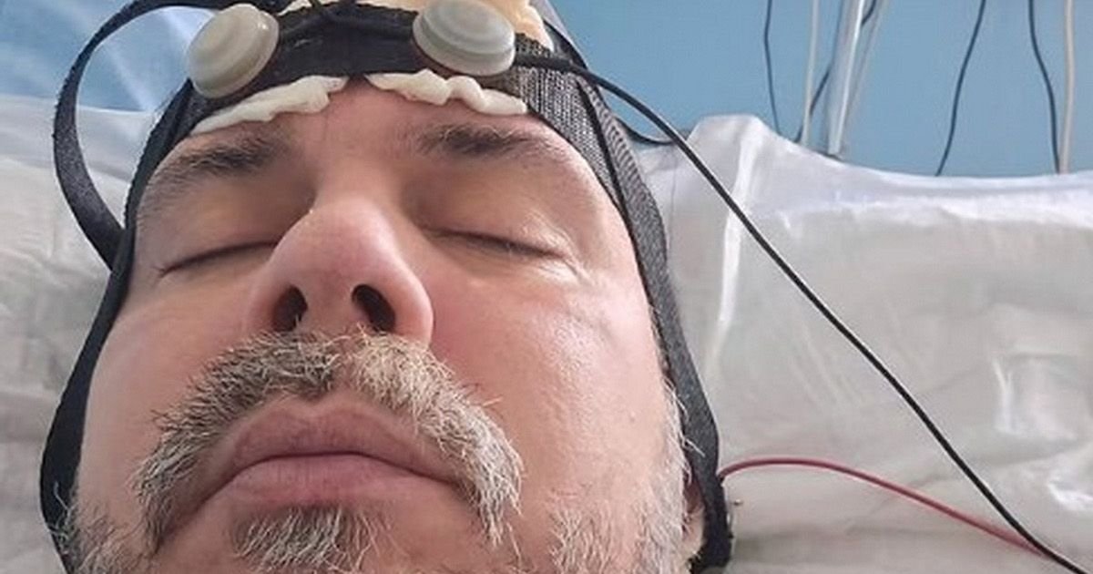 Bojan Tomović se oglasio iz bolnice: Pevaču pogoršano zdravlje, priključen na aparate "Moj život nema smisla"