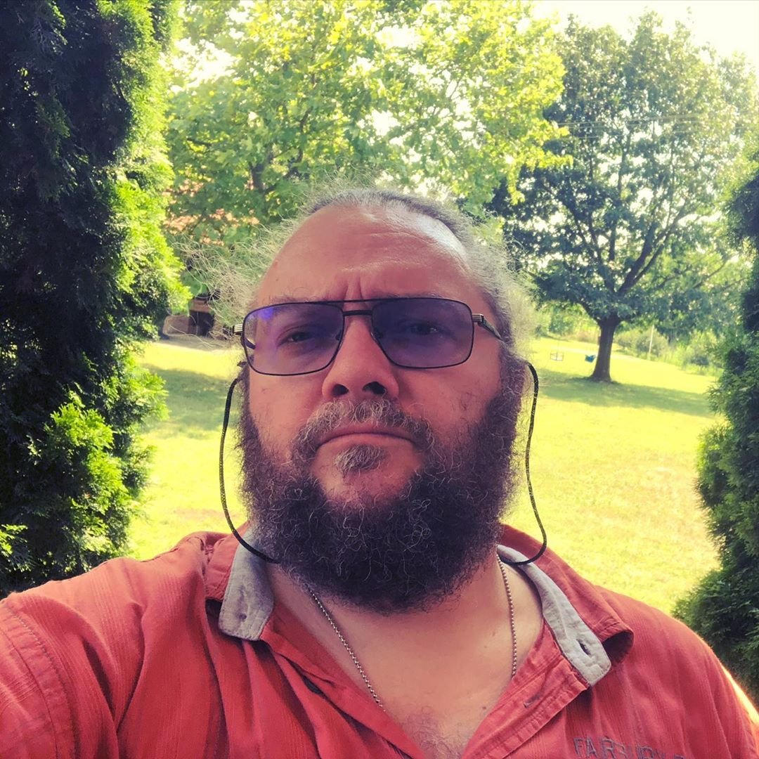 Voleo poznatu glumicu, pa oženio voditeljku: Matičara zamenio raskidom posle 7 godina, javnost je brujala