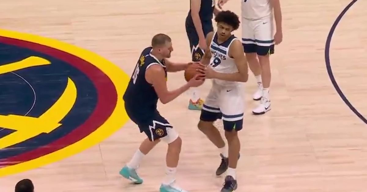 Ovako nešto niste videli nikada, Jokić pružio loptu bivšem igraču Cedevite na kraju meča, a onda sve šokirao