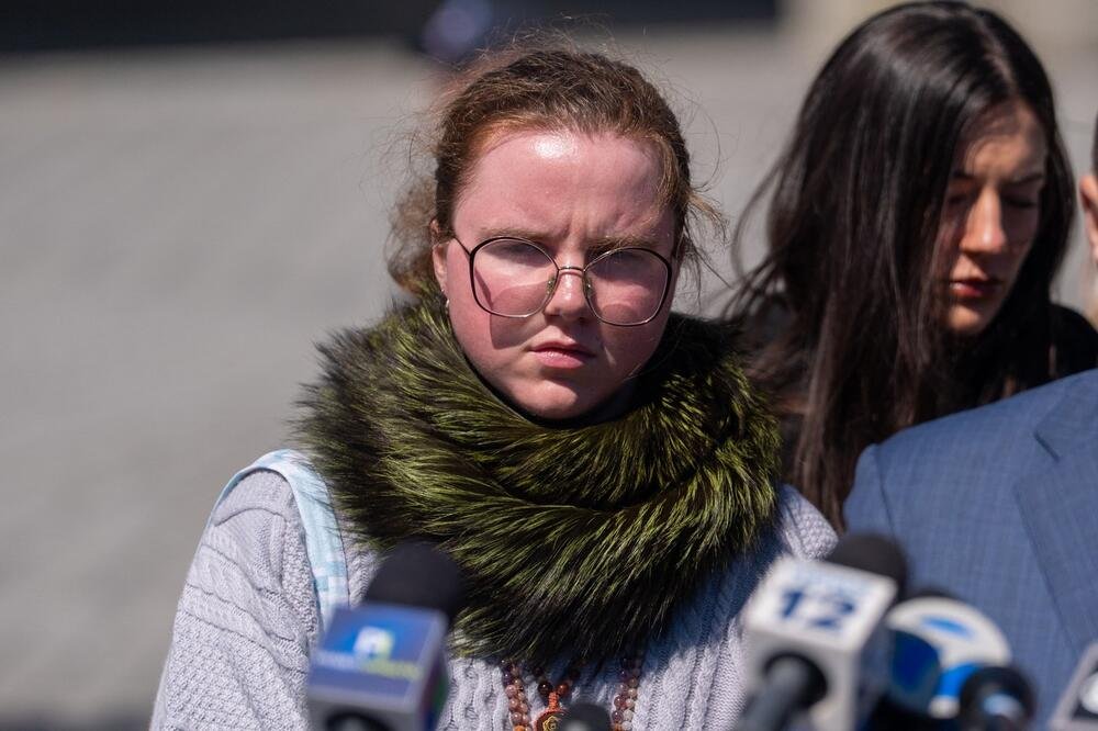 "GLEDALA SAM TV PAR METARA OD MESTA GDE IH JE MUČIO" Viktorija otkrila jezive detalje o svom ocu serijskom ubici