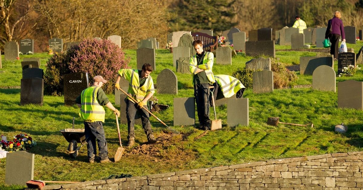 OBRT U SELU BIJACOVCE Obdukcija otkrila uzrok smrti muškarca, čiji su rođaci čuli "lupanje" i otkopali grob