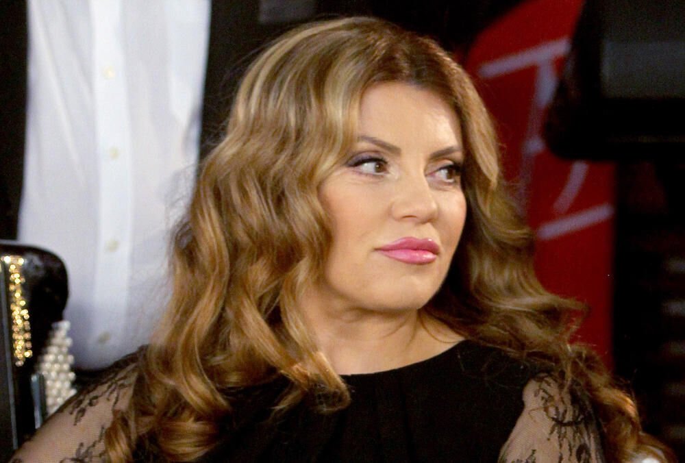 MNOGI SU PUKLI U DIJASPORI, ALI NE I ONA: Mlađe kolege mogu samo da uče od nje, ovo je tajna njenog uspeha