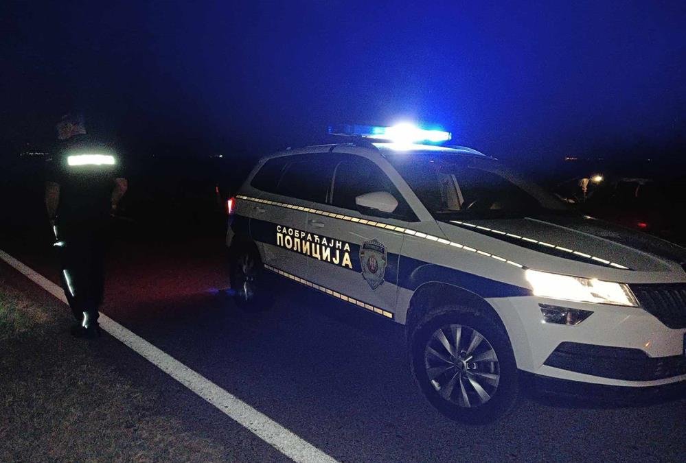 "RODITELJI SU UZNEMIRENI, UČENICI RAZOČARANI" Ekskurzija đaka iz Gornjeg Milanovca otkazana, sumnja se da je vozač kod sebe imao AMFETAMIN - Pokrenut postupak