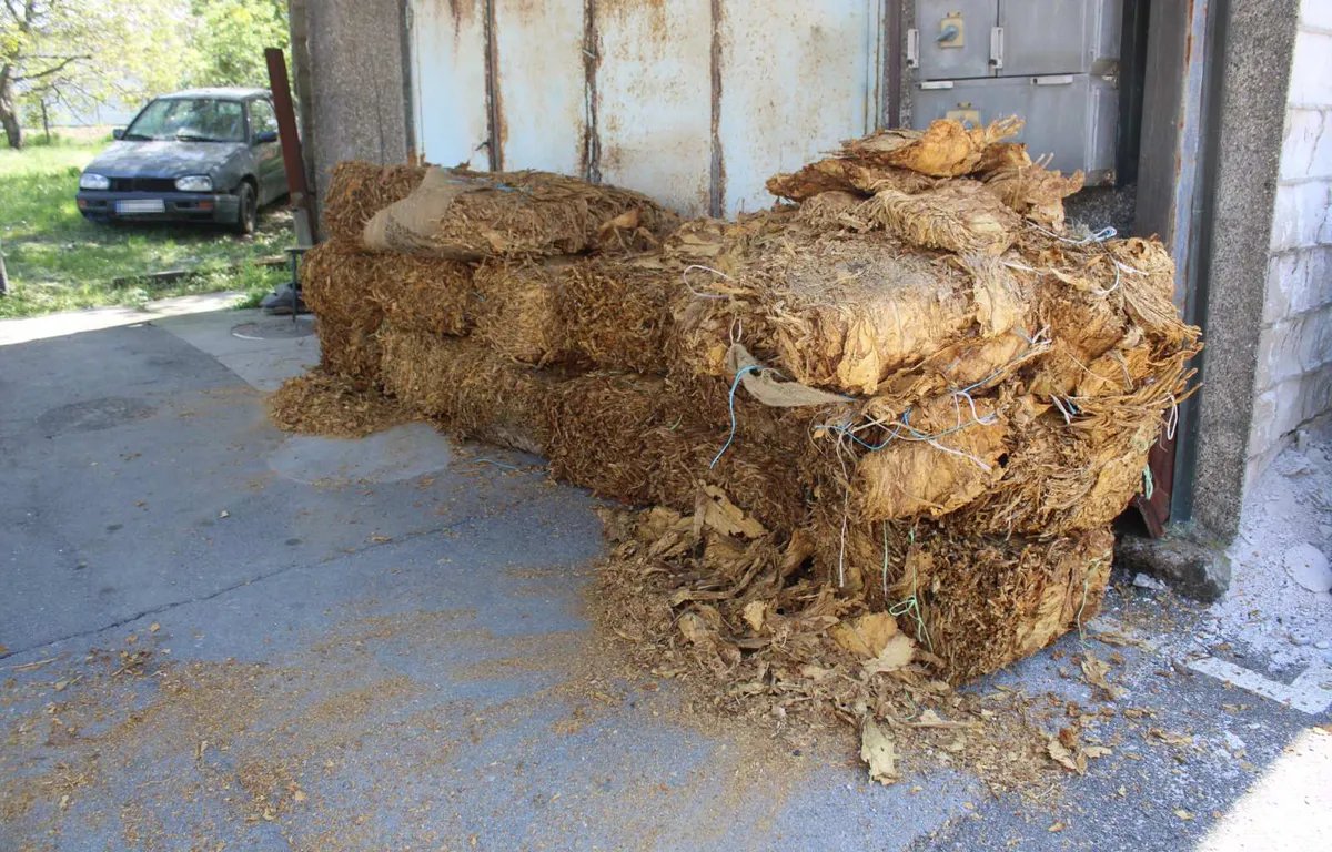 Uhapšeni preprodavci duvana: Oštetili budžet Srbije za 6 miliona dinara FOTO