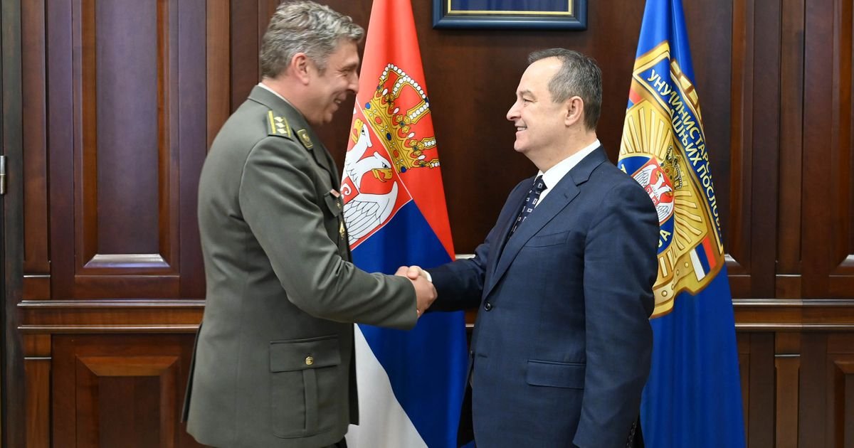 Ministar Dačić: Savremeni izazovi zahtevaju ljude sa znanjem i sposobnošću donošenja odluka