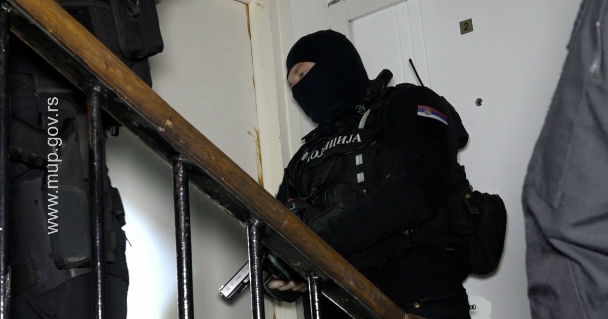 Jedan delio dečiju pornografiju, drugi ucenjivao maloletnicu: MUP u saradnji sa Europolom uhapsio osumnjičene