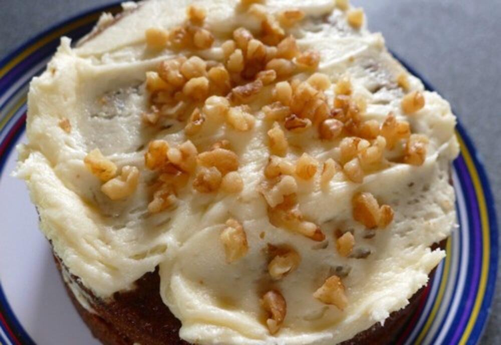 Bomba torta koja brzo nestaje sa tanjira: Puna oraha i suvog voća, nećete se obrukati ako je servirate gostima