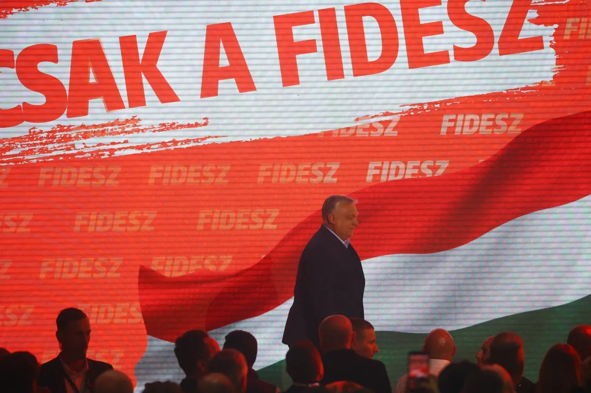 Orban ponudio ostavku na funkciju predsednika Fidesa