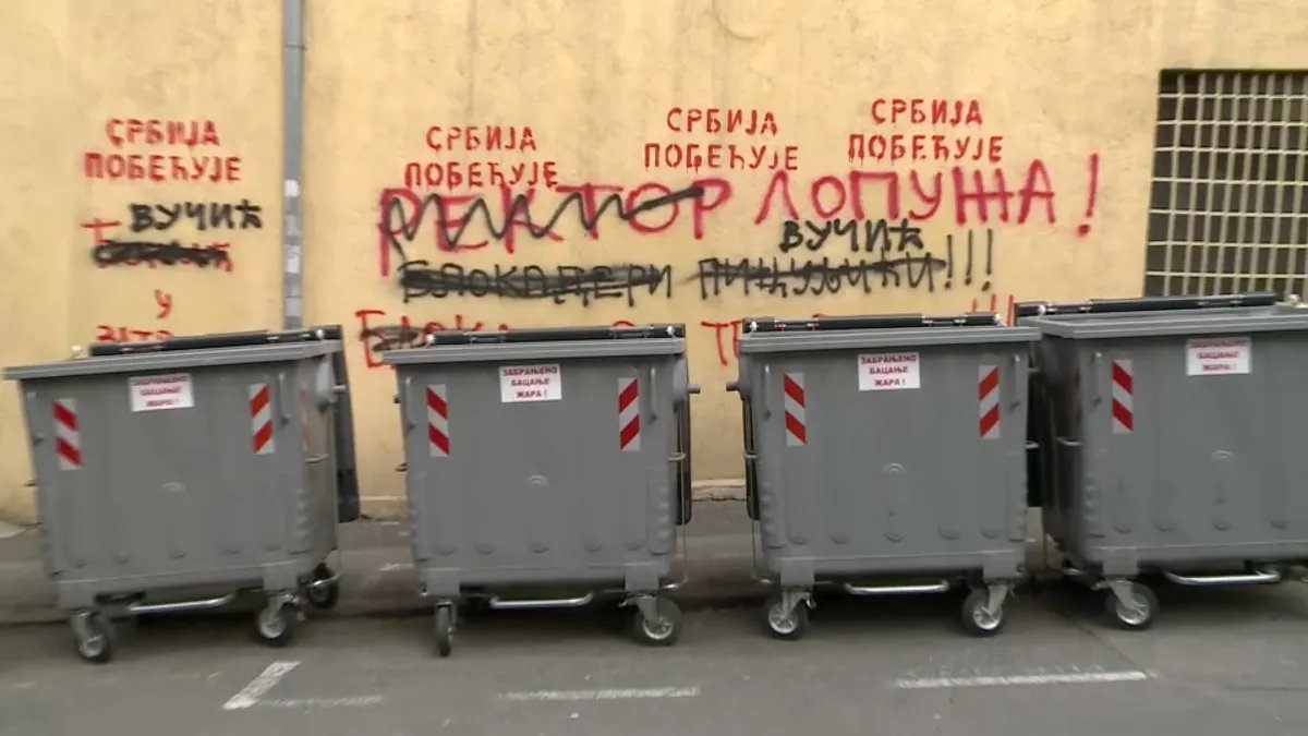 Da li je režim pokazao "kreativnost": Vandalizovane fasade u Beogradu (VIDEO)