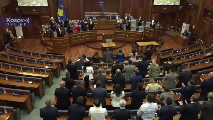 RASPUŠTENA SKUPŠTINA U PRIŠTINI, SLEDE IZBORI Nije izabran predsednik privremenih institucija