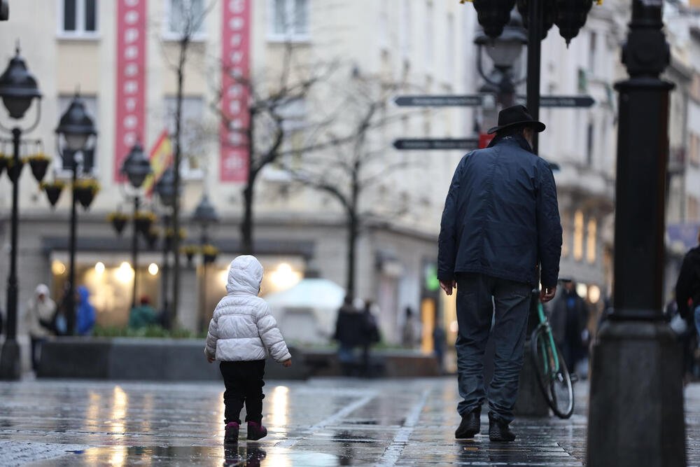 DANAS KIŠA, A DUVAĆE I SEVERNI VETAR! U ovim delovima Srbije padaće SNEG, obucite se bolje, neće biti TOPLO!