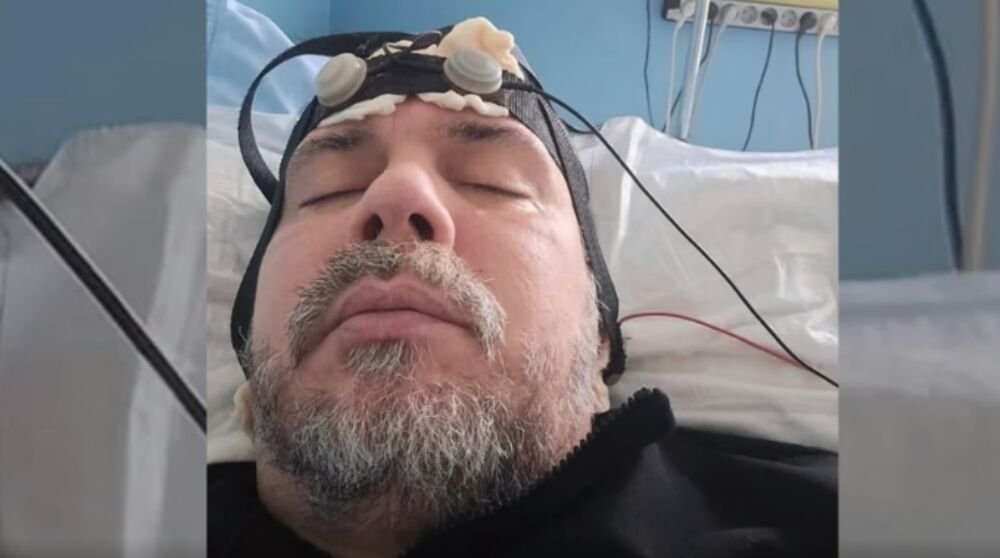 "PROKLET JE MOJ ŽIVOT, KAD SAM SAMO SREĆAN U BOLNICI, ČEMU MOJE POSTOJANJE": Bojan Tomović priključen na aparate!