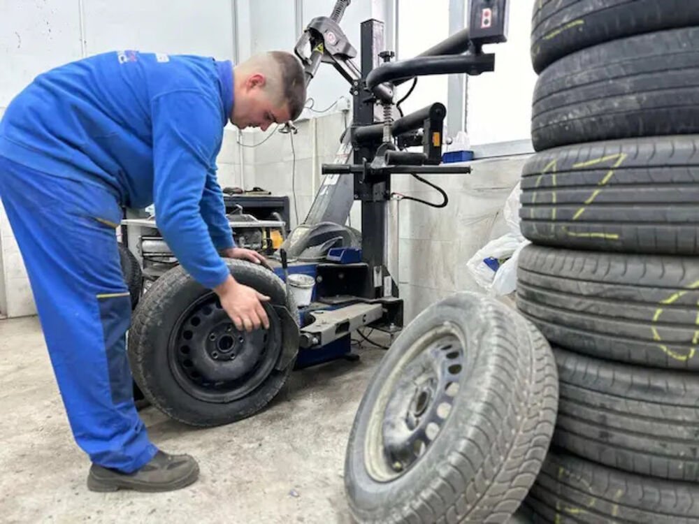 Da li ste zamenili zimske gume sa letnjim? Evo koliko će vas to sada koštati i na šta morate da obratite pažnju!