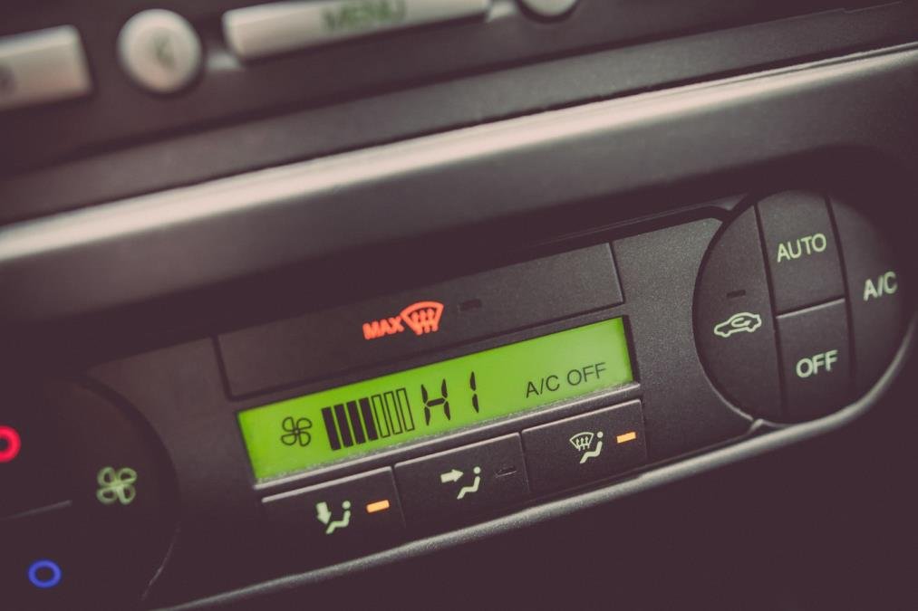 Kako pripremiti klimu u automobilu za leto? Vozači zanemaruju jednu stvar, trošak može biti ogroman