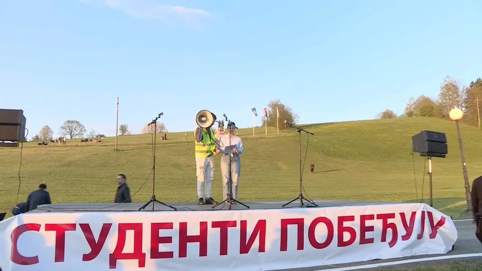 Students to hand out 400,000 “Students Win” stickers across Serbia