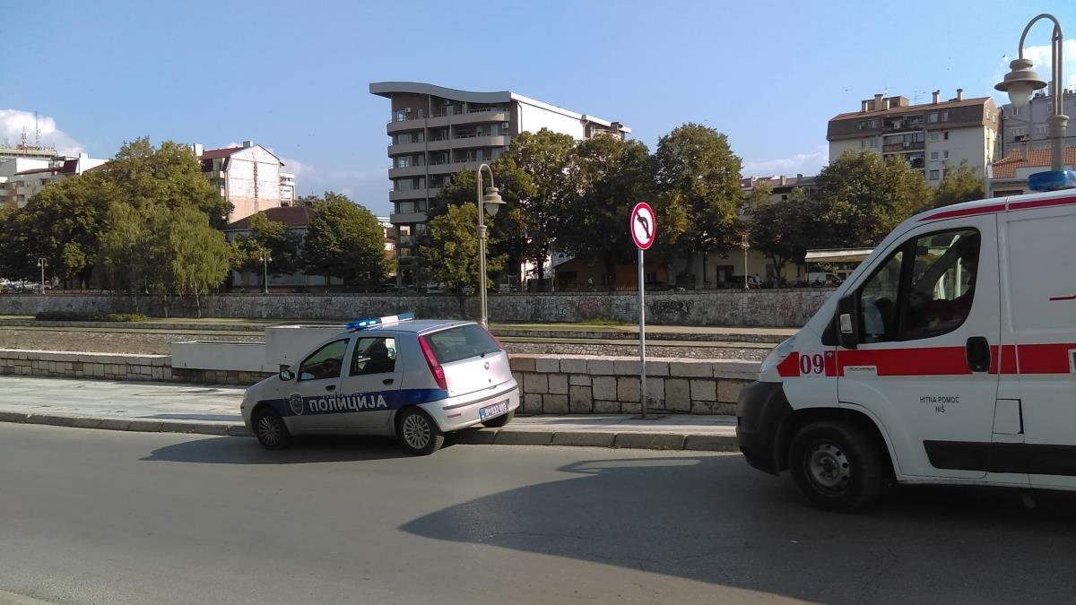 MUŠKARAC PAO SA 4. SPRATA ZGRADE U IZGRADNJI: Hitno zbrinut u niškom Kliničkom centru