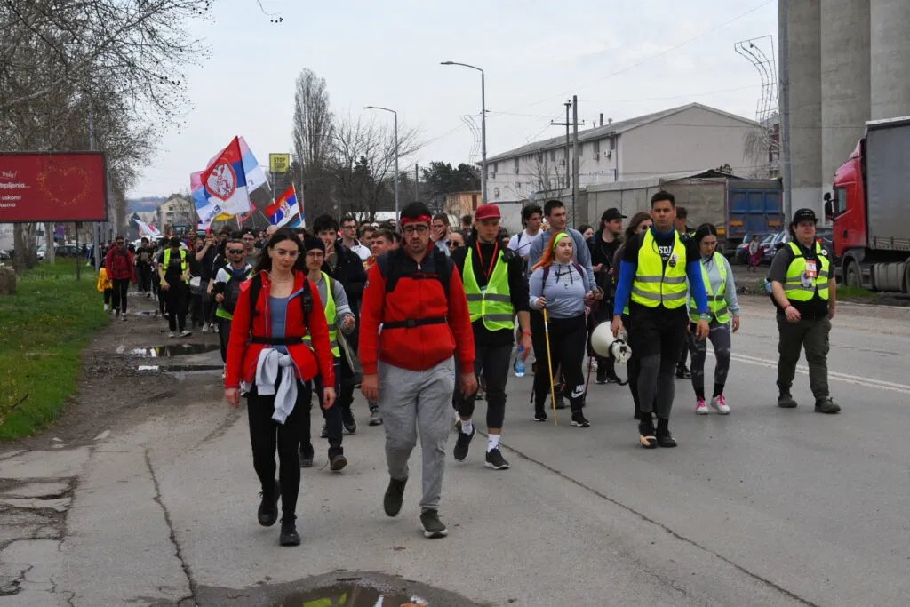 Studenti i građani u Njujorku pozivaju na skup kod kampusa Tehnološkog univerziteta u ovom gradu: Ne odustajemo, 9. maj je naš odgovor"