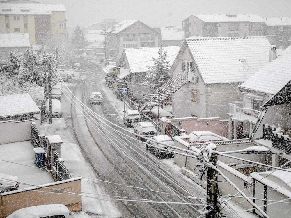Sneg i nova tura zahlađenja samo što nisu stigli u Srbiju: Ponovo ćemo vaditi zimske jakne, temperatura pada na 0