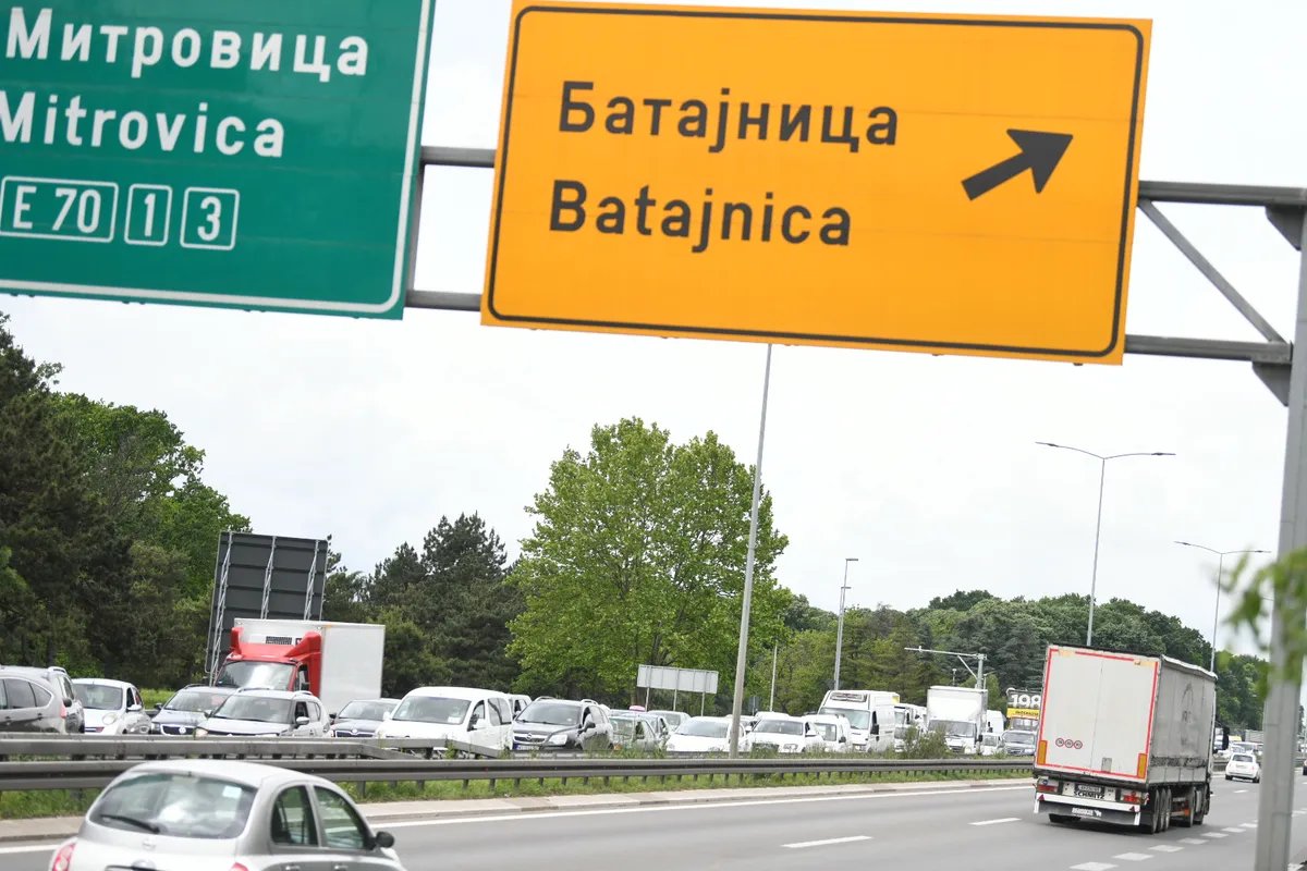 Kamion u suprotnom smeru kod Dobanovaca: Objavljen snimak nesavesnog vozača kod isključenja sa auto-puta