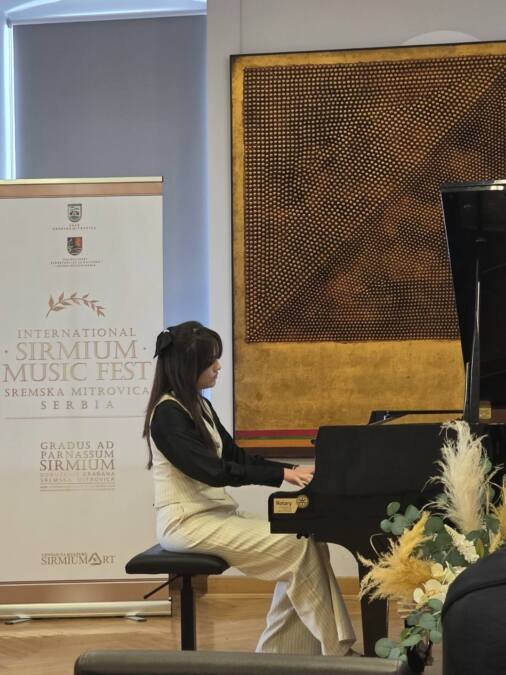 Iz Kotora u Srbiju po zlato: Joana Kažić pokorila "Sirmium Music Fest" sa maksimalnih 100 bodova