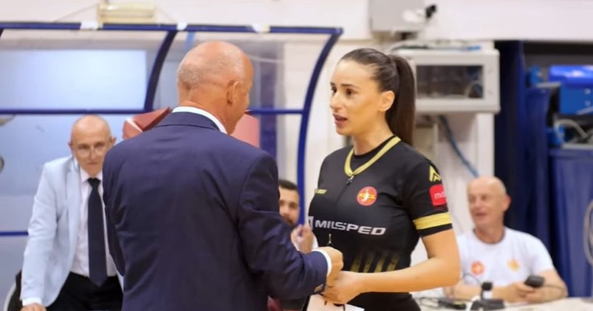 Džentlemnsko izvinjenje Mihaila Pavićevića: Kažnjen zbog uvrede sutkinji, sada joj doneo buket cveća