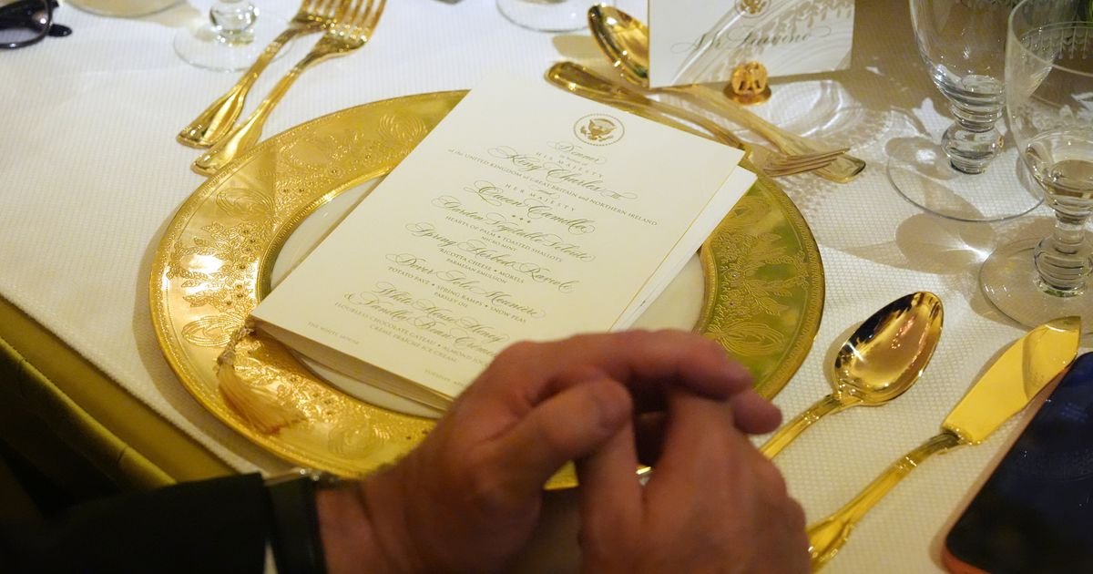 Melanija lično vodila pripreme: Evo šta je posluženo kralju Čarlsu i kraljici Kamili na večeri u Beloj kući