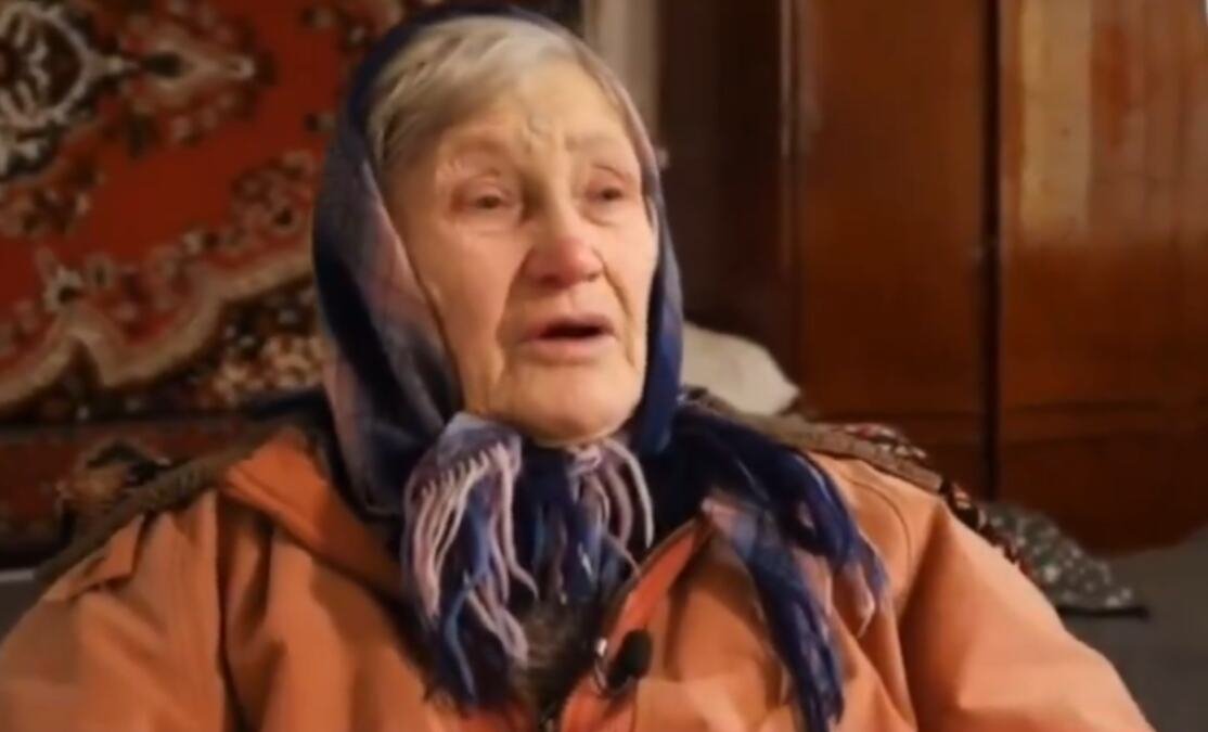 ROBOT SPASIO UKRAJINSKU STARICU (77) IZ RATNE ZONE: "Vozilo je stalno odskakivalo! Nije bilo važno kako, samo sam jahala"! (VIDEO)