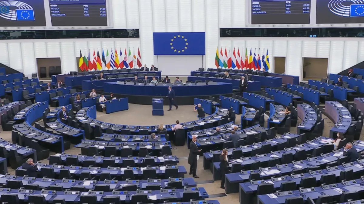 Evroposlanice će moći da delegiraju pravo glasa pre i posle porođaja