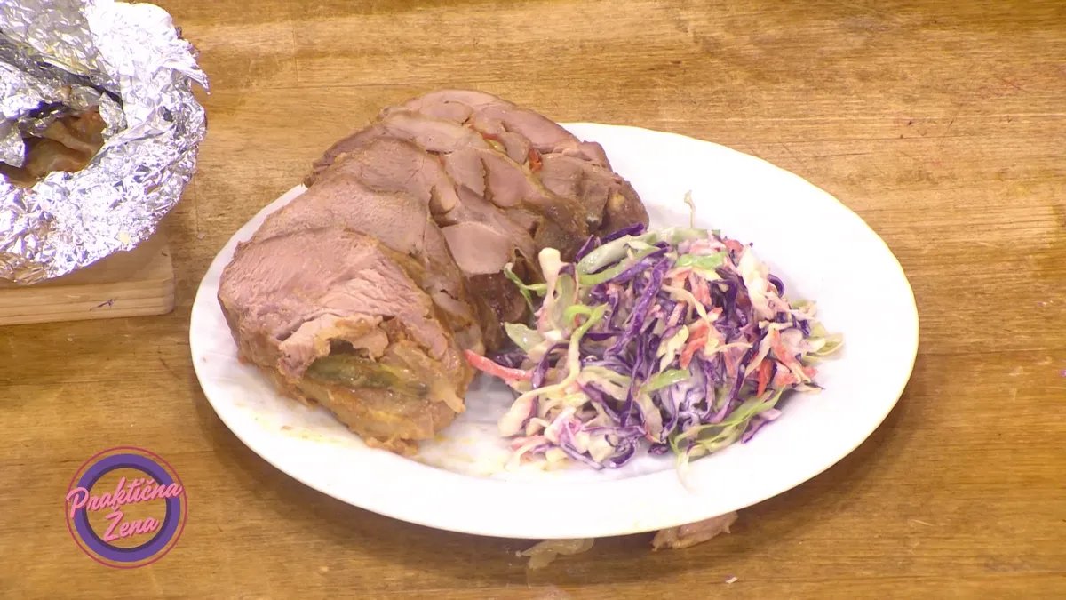 Punjeni svinjski vrat i Coleslaw salata