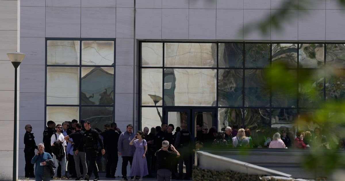 Deka napravio haos u Atini, ranio više ljudi, ali neće ići u zatvor: Evo šta kažu zakoni i NJEGOVO PISMO!