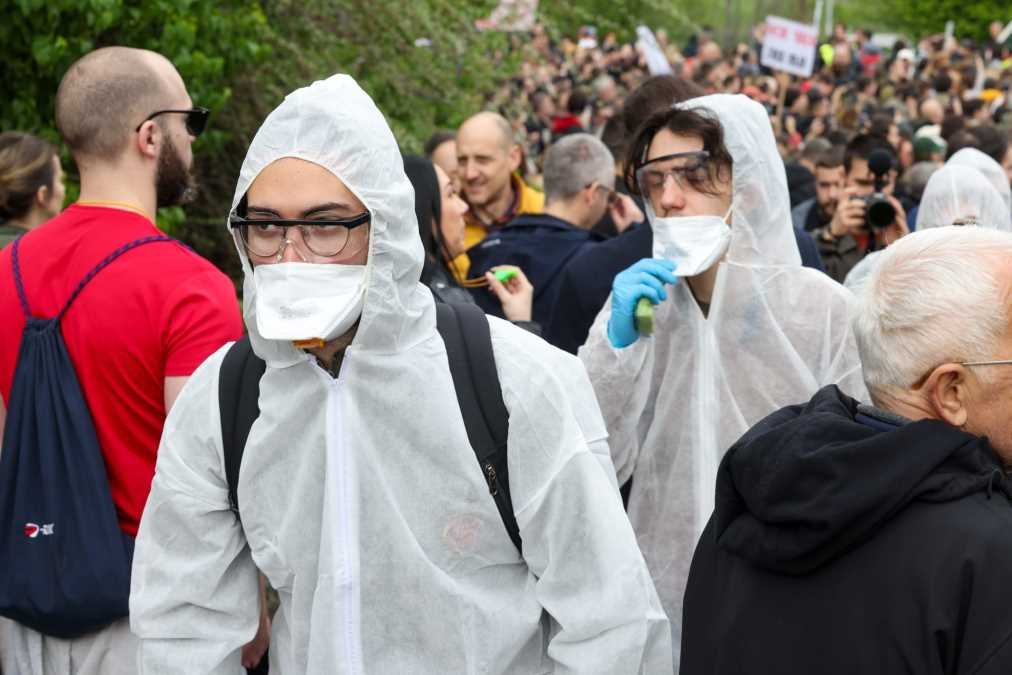 DOSADNI KAO STOMAČNI VIRUS! Istorija nas uči da mladost nije garancija pameti, "simptomi nade" doneli su nam samo (kolektivnu) mučninu