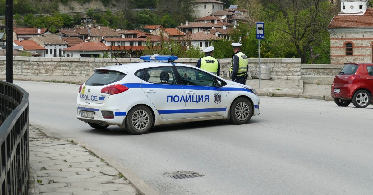 Racija u komšiluku: Otkrivena plantaža kanabisa u starom rudniku, zaplenjeni droga, oružje i novac