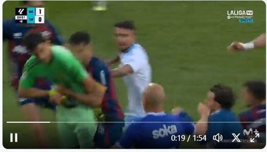 PESNICOM NOKAUTIRAO RIVALA! Sada je stigla kazna - evo koliko će biti "na hlađenju"