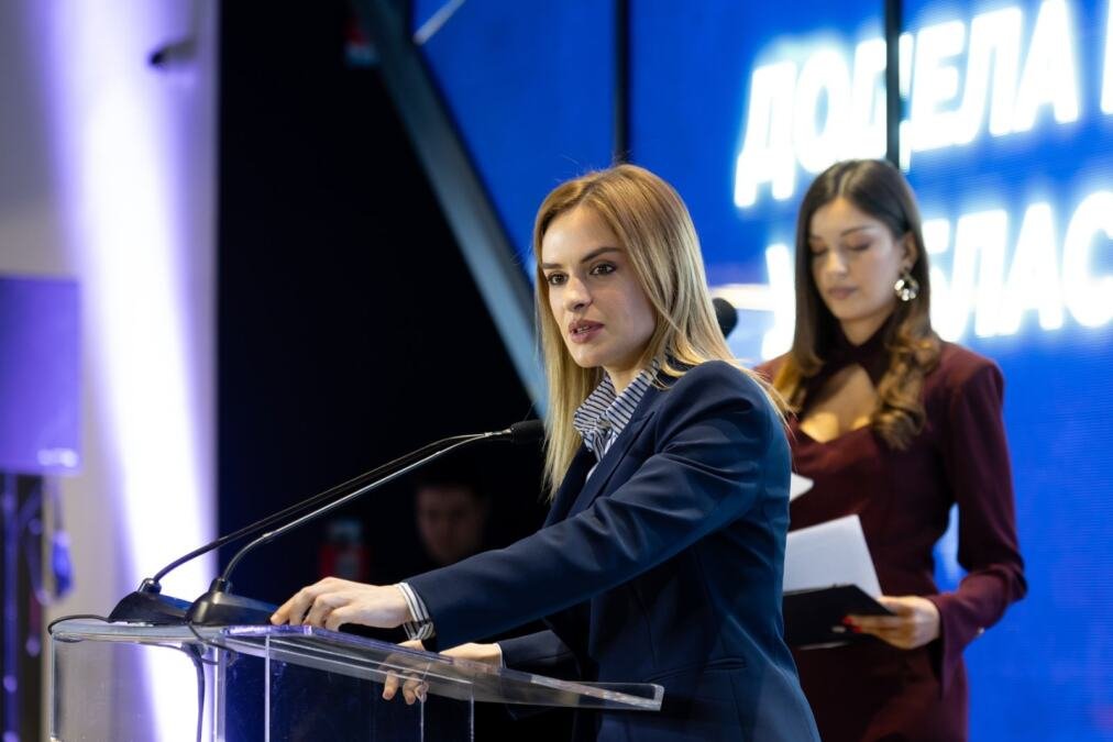 "ŽIVELO BEZBEDNO I ZDRAVO RADNO MESTO" Ministarka Đurđević Stamenkovski uručila nagrade poslodavcima u Srbiji (VIDEO)