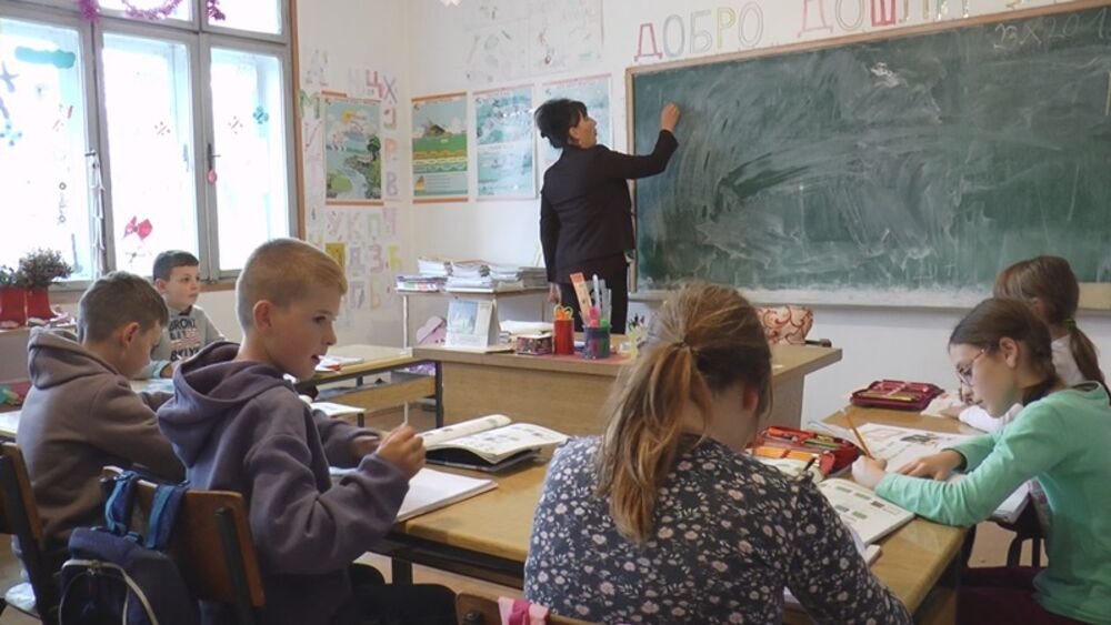 Uloga nastavnika u Srbiji izmenjena! Evo šta danas može, a zbog koje mere bi odmah ostao bez licence