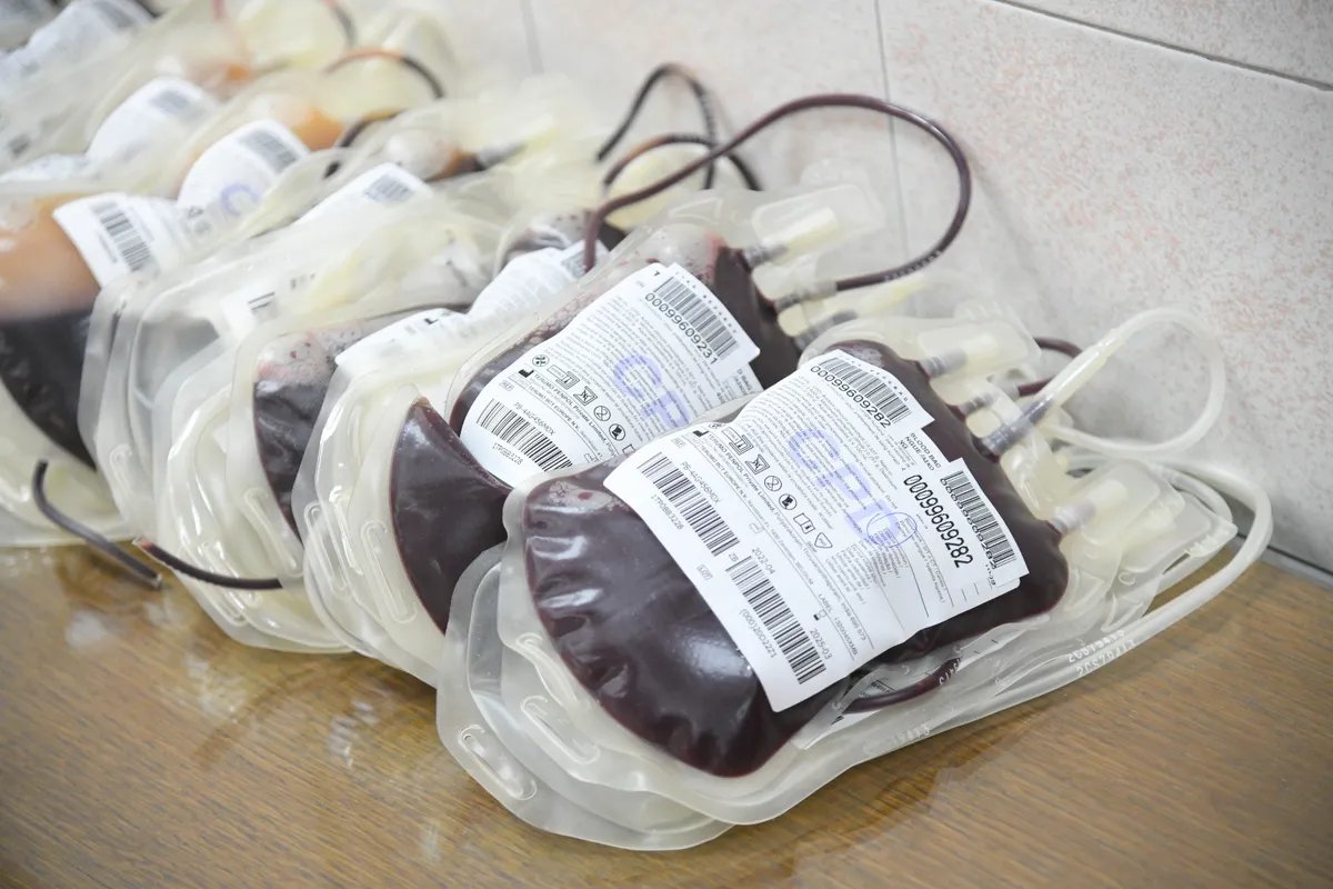 Najveća humanitarna akcija do sada u Šapcu: Građani masovno donirali krv za mladića povređenog u nesreći na auto-putu