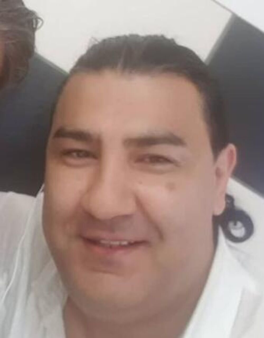 I NEPISMENI MOGU DA BUDU U LOVI! Svi se šokiraju kad čuju šta ovaj PEVAČ ima od ŠKOLE! Neko bi PROPAO U ZEMLJU