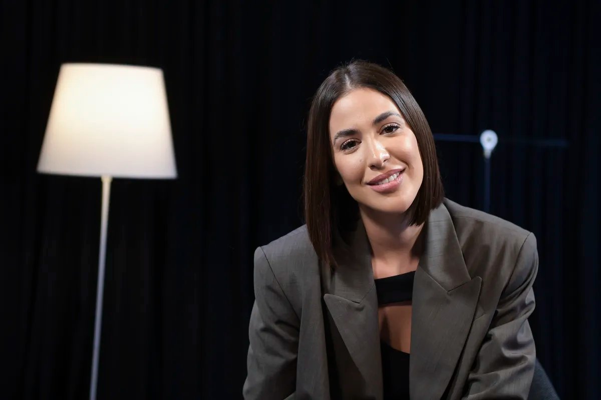 "Kakav guru, kakav vokabular, idem da se kaznim Dostojevskim": Poslušajte govor Dunje Jovanić zbog kog je ismevaju na mrežama (VIDEO)