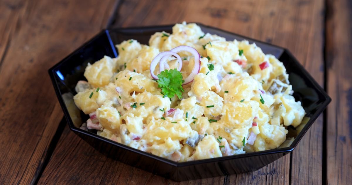 Ovo je pobednička salata za 1. maj: Savršeno ide uz roštilj i niko je neće očekivati