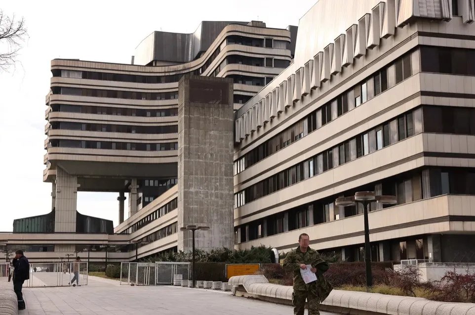 VMA: Tokom noći 12 saobraćajnih nezgoda, svi učesnici zadobili lakše povrede