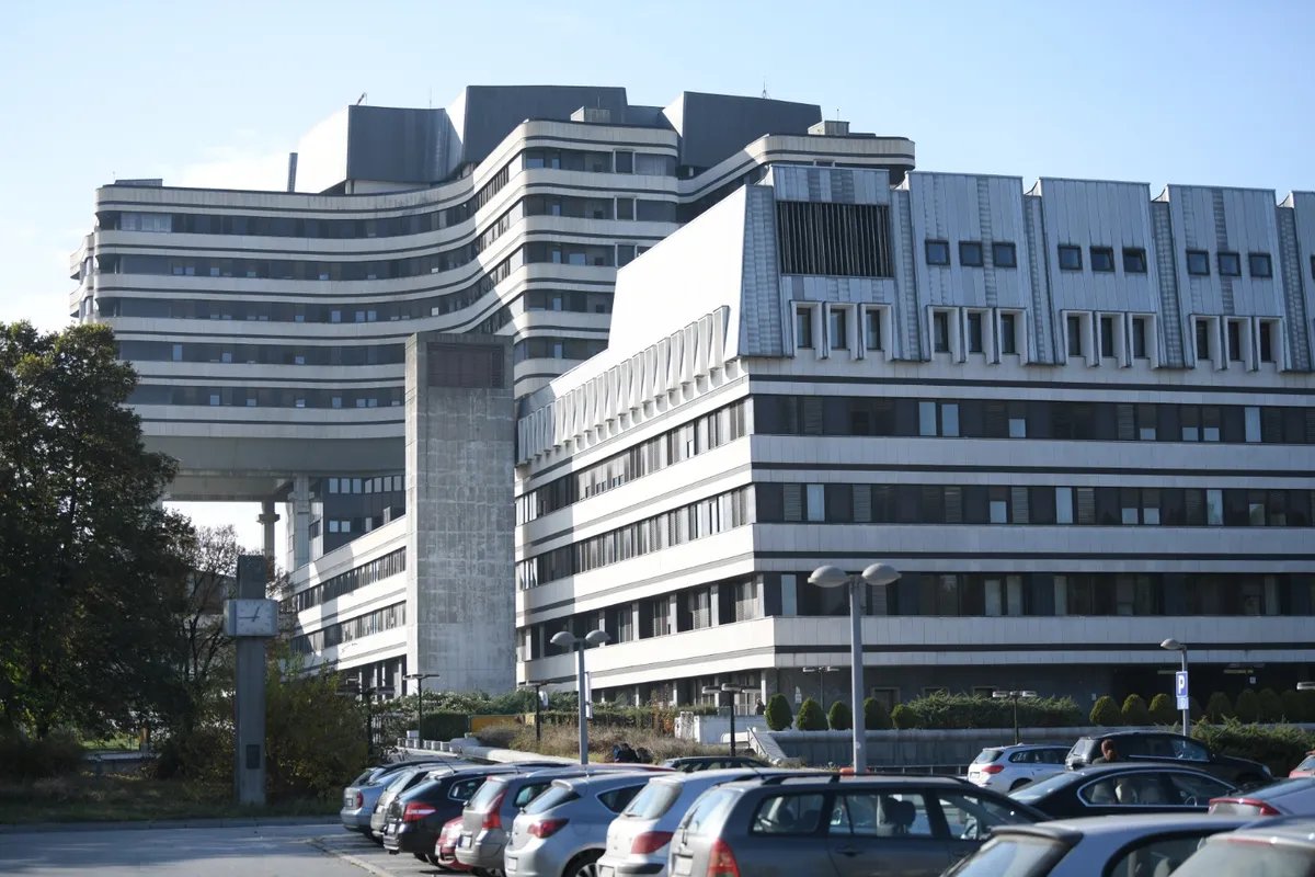 Tokom noći 12 saobraćajnih nezgoda, svi učesnici zadobili lakše povrede