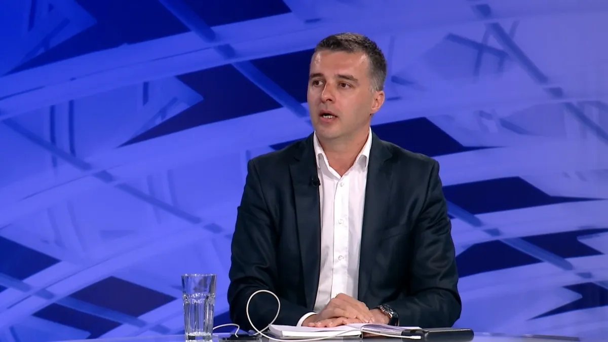 Manojlović: Jedini način za pobedu na izborima, formiranje masovnog fronta i pokreta