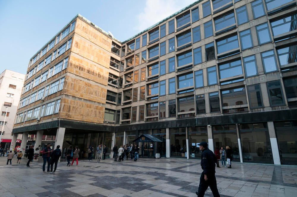 Oglasilo se VJT povodom smrti studentkinje na Filozofskom fakultetu: U toku su veštačenja kamera i DNK