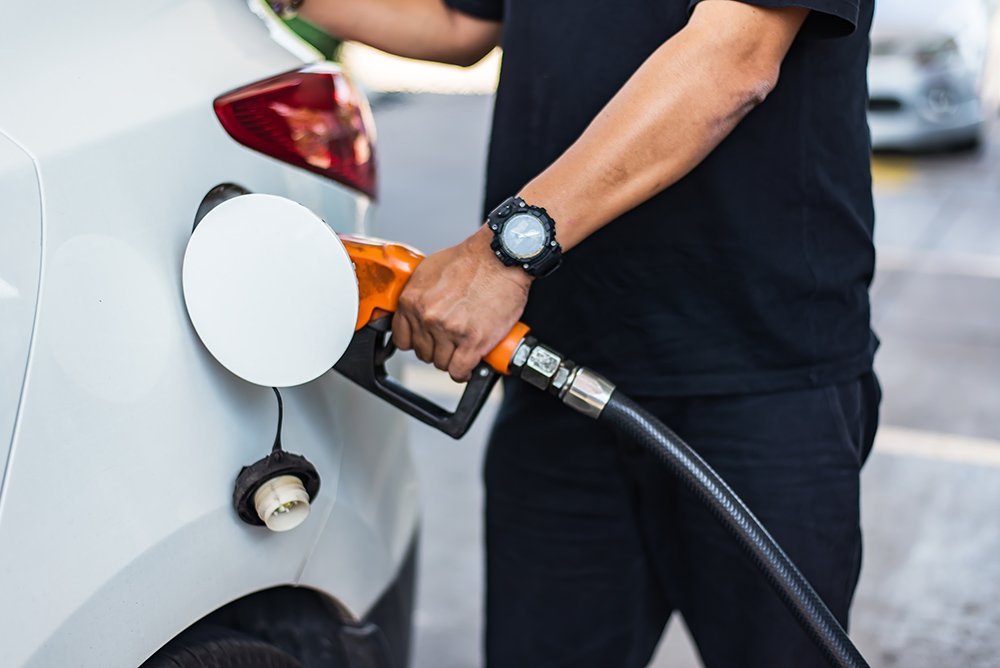 Energy minister: Government releases additional 30,000 tons of diesel from reserves, extends fuel export ban